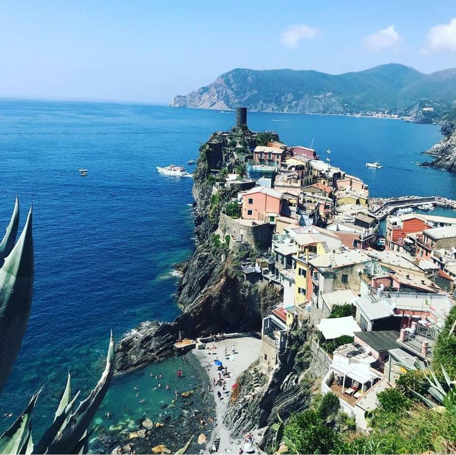 I Tre Grappoli Villa Corniglia Luaran gambar